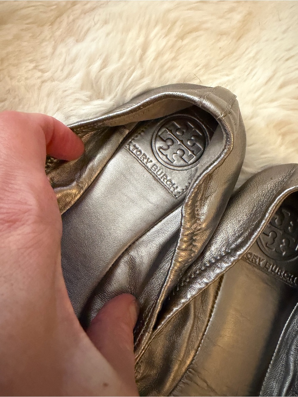 Tory Burch sz 9 great condition gun Metallic Silver Ballet Flats blinged TB logo - Picture 4 of 10